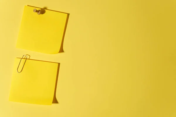 Blank yellow notes — Stock Photo, Image