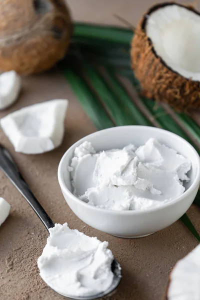 Bild Von Frischer Kokoscreme Milch Und Kokosnüssen — Stockfoto