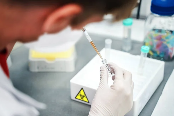 Produzione Vaccino Coronavirico Operatore Laboratorio Durante Test Antidroga Covid — Foto Stock