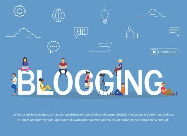 Bloglama bloglar ve Web sitelerinde okumak için dizüstü ve tablet kullanan gençlerin kavramı.