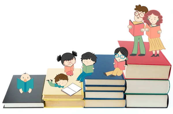 Kindererziehung und junge Kulturentwicklung mit Büchern — Stockfoto