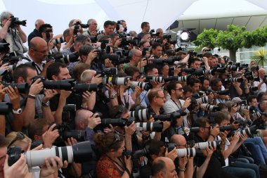 68 yıllık Cannes Film Festivali sırasında 21 Mayıs 2015 tarihinde Fransa'nın Cannes jüri De La Cinefondation Photocall fotoğrafçı katılır.