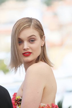 Bella Heathcote, Neon Demon 'a katılıyor. 