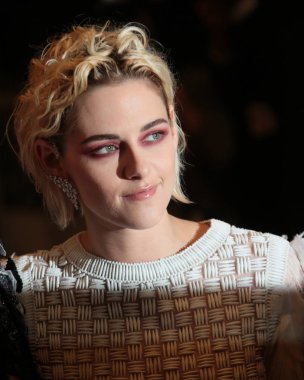 Kristen Stewart, 'Kişisel Alışveriş' e katılıyor.
