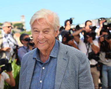 Paul Verhoeven, Elle 'e katılıyor. 