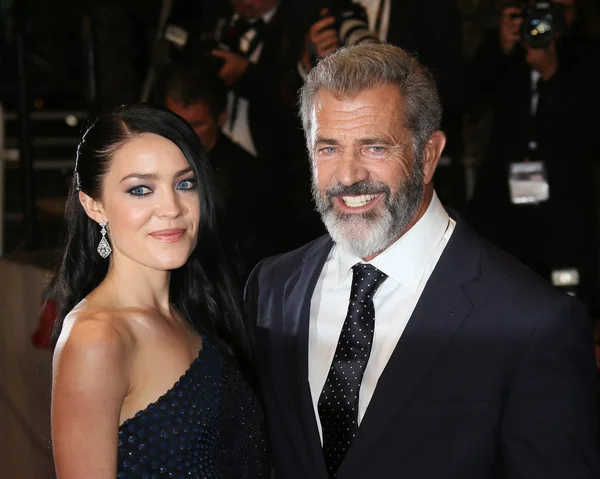  Mel Gibson, Rosalind Ross 