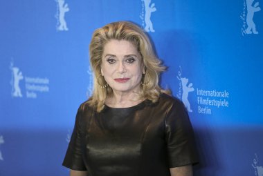 Catherine Deneuve attends the 'The Midwife' 