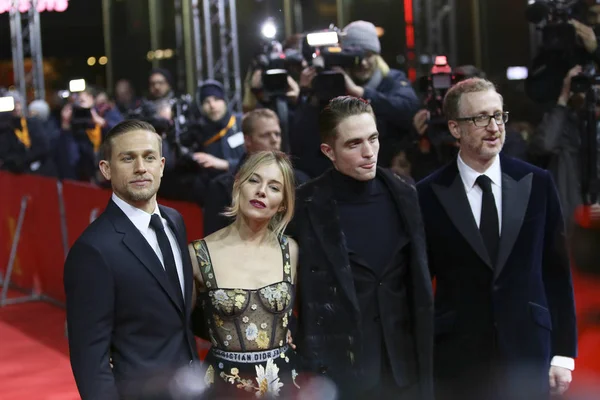 Charlie Hunnam, Sienna Miller, Robert Pattinson, James Gray — Stock Photo, Image