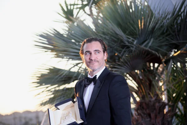 Joaquin phoenix, der den Preis als bester Schauspieler gewann — Stockfoto