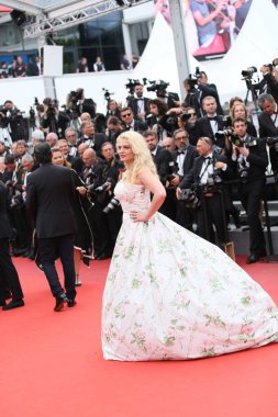 Angela Ismailos 'Amant Double' (L 'Amant Double') programına katıldı 