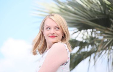Elisabeth Moss 