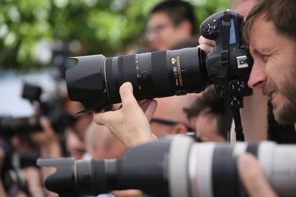 Fotografer deltar i 120 Beats Per Minute — Stockfoto