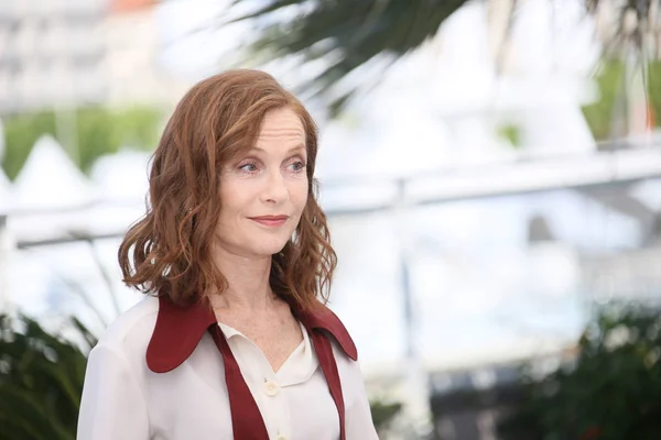 Isabelle Huppert asiste a la 'cámara de Claire' — Foto de Stock