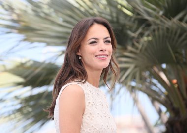 Berenice Bejo attends the 'Redoutable (Le Redoutable)' 