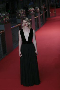  Mia Wasikowska attends the 'Damsel' 