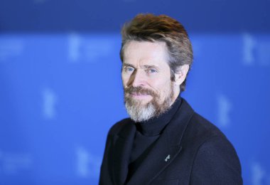 Aktör Willem Dafoe Hommage teşkil etmektedir.