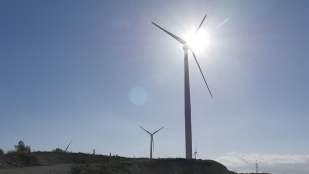风力涡轮机。生态权力概念 — 图库视频影像