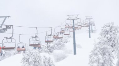 Ski resort taşımaları kayakçılar Asansör