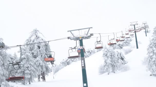 A Mountain resort ski lift — Stock videók