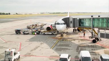 Prag - 16 Haziran: Uçak için hazırlık uçuş üzerinde 16 Haziran 2017 Prag.