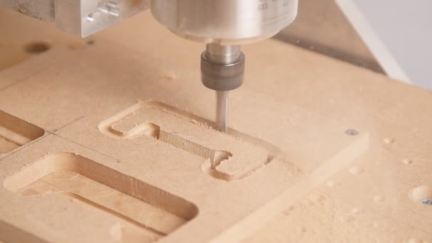 Milling machine handles wood — Stock Video