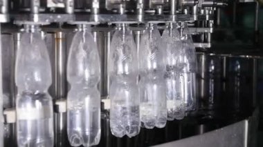 Şişe su Fabrikası'nda ile doldurma