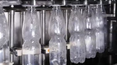 Şişe su Fabrikası'nda ile doldurma