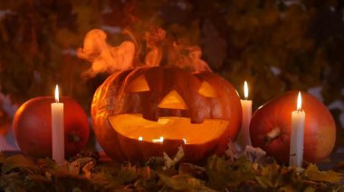 Korkunç bir balkabağı duman. Cadılar Bayramı kavramı