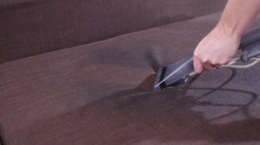 Ev ve ofis temizliği konsepti. Profesyonel Islak Koltuk Temizleme