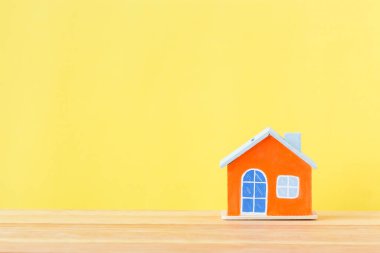 Masada ahşap ev modeli, az yaratıcı stil..