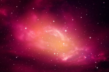 Gece gökyüzü bulutlu ve yıldızlı.