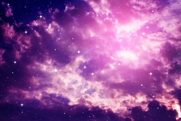 Raum Des Nachtvioletten Himmels Mit Wolken Und Sternen — Stockfoto
