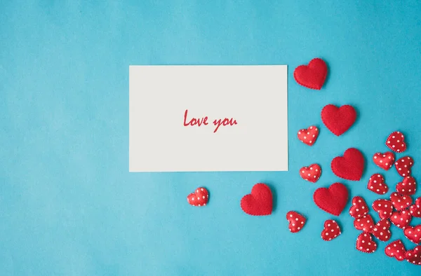 Rotes Herz Mit Karte Für Valentinstag Liebe Konzept — Stockfoto