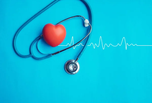 Coração Estetoscópio Linha Batimento Cardíaco Conceito Cuidados Saúde — Fotografia de Stock