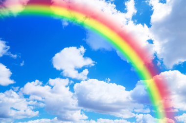 Bulutlu mavi gökkuşağı.