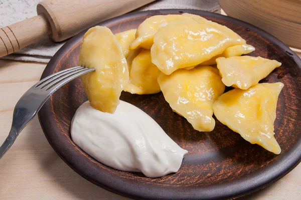 Close up view of boiled varenyky or dumpling with cottage cheese — Stock Photo, Image