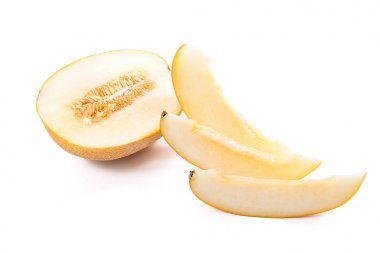 Dilimlenmiş honeydew kavun tropikal meyve üzerinde beyaz bir backgro izole