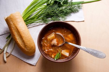 Geleneksel Rus kırmızı pancar çorbası Borsch - wit