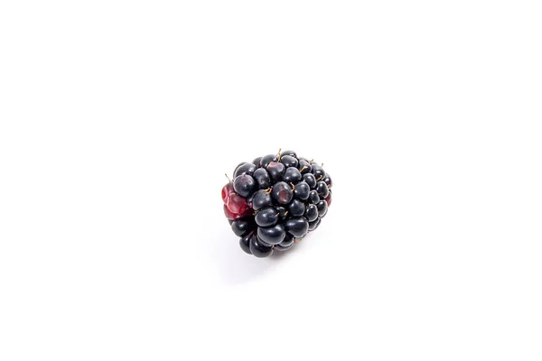 Ripe blackberry fruit isolated on white backgroun — Stock Photo, Image