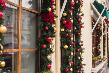 Güzel tatil windows Noel için dekore edilmiştir.