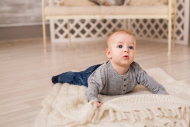 şirin 6 ay bebek çocuk portresi