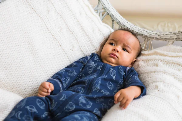 Adorable little Afroamerykanin baby chłopca - czarnych ludzi — Zdjęcie stockowe