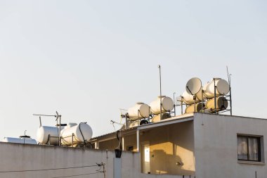 Yeşil enerji için güneş ısıtıcı