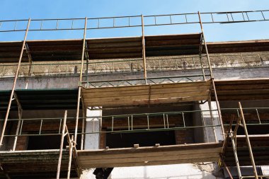 Bina yapım aşamasında