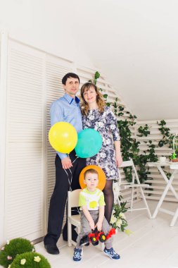 doğum günü kutlama anne ile çocuk