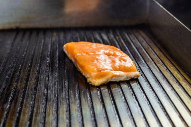 Balık Pişirme biftek yakın çekim