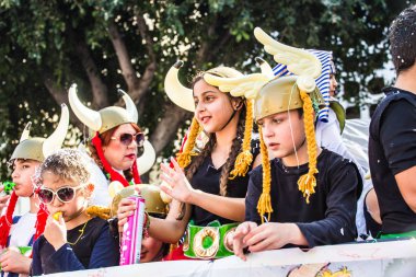 Limassol, Kıbrıs - 26 Şubat: Çocuklar karnaval çocuk karnaval geçit, 26 Şubat 2017 Limasol, Kıbrıs için yer alır