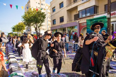 Limassol, Kıbrıs - 26 Şubat: Karnaval katılan Limasol Kıbrıs karnaval geçit üzerinde 26 Şubat 2017