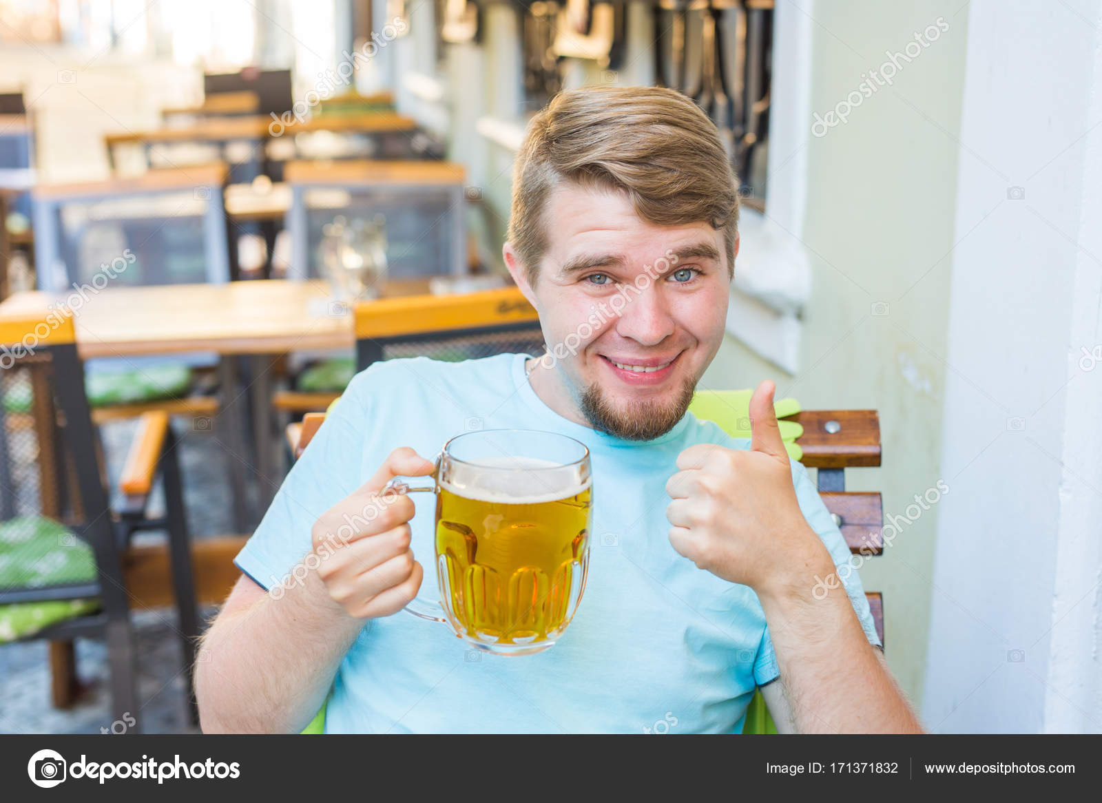 people drinking beer