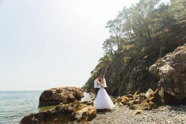 Sadece evli çift kucakladı